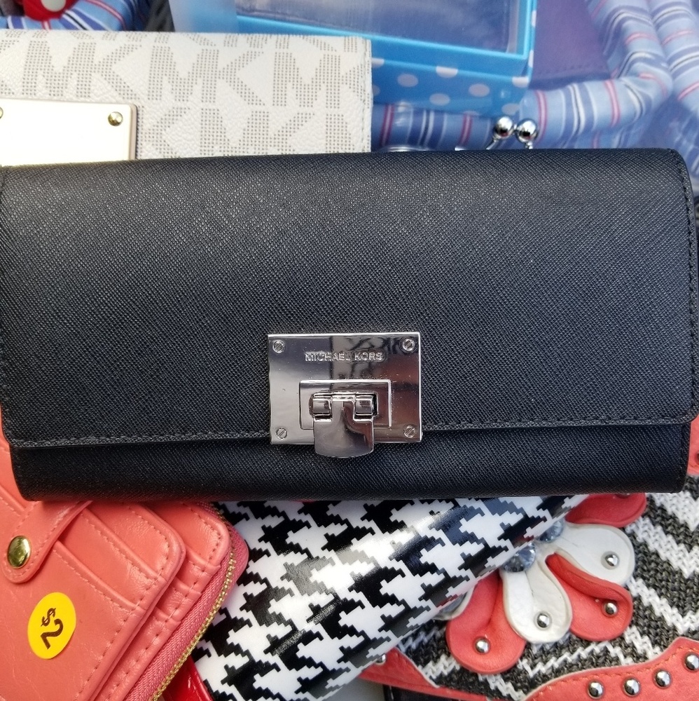 Michael Kors wallet